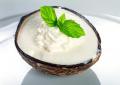 집에서 코코넛 밀크와 크림을 만드는 방법은 무엇입니까?
