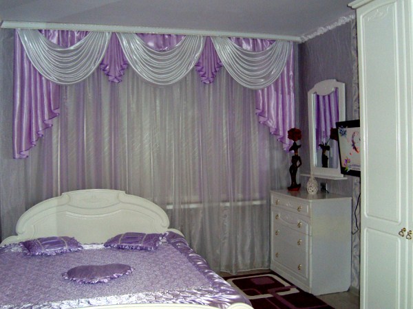 Dizajn spavaće sobe od jorgana sa fotografijama