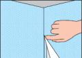 Як правильно клеїти кути вініловими шпалерами